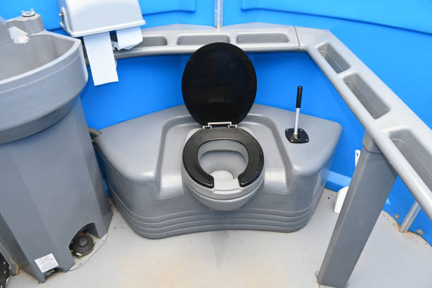 Best Portable toilet rental cost  in Alliae, NC